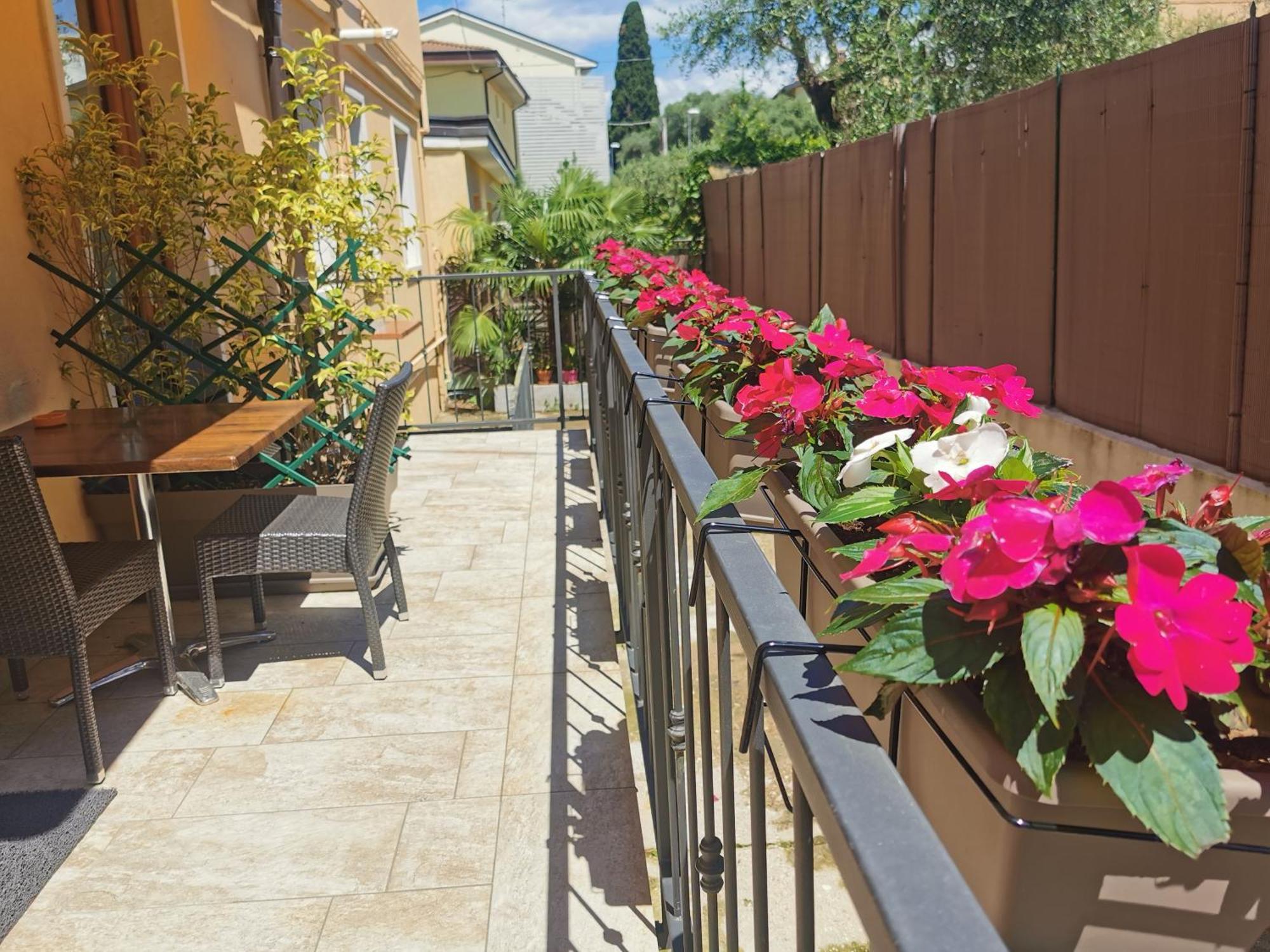 Caba Holiday Bardolino Gritti Exterior photo